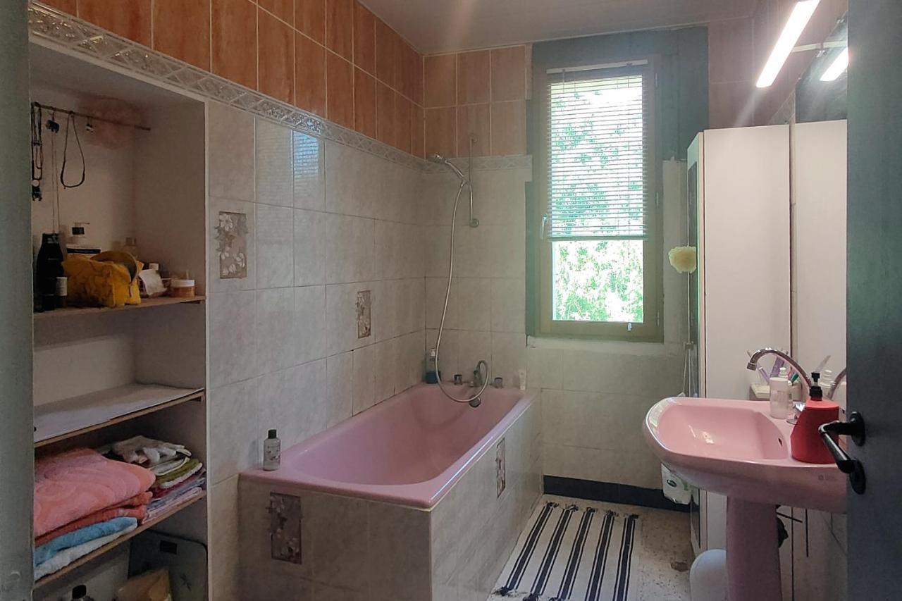 Chambre Privee Dans Maison En Garrigue Nimes Ngoại thất bức ảnh